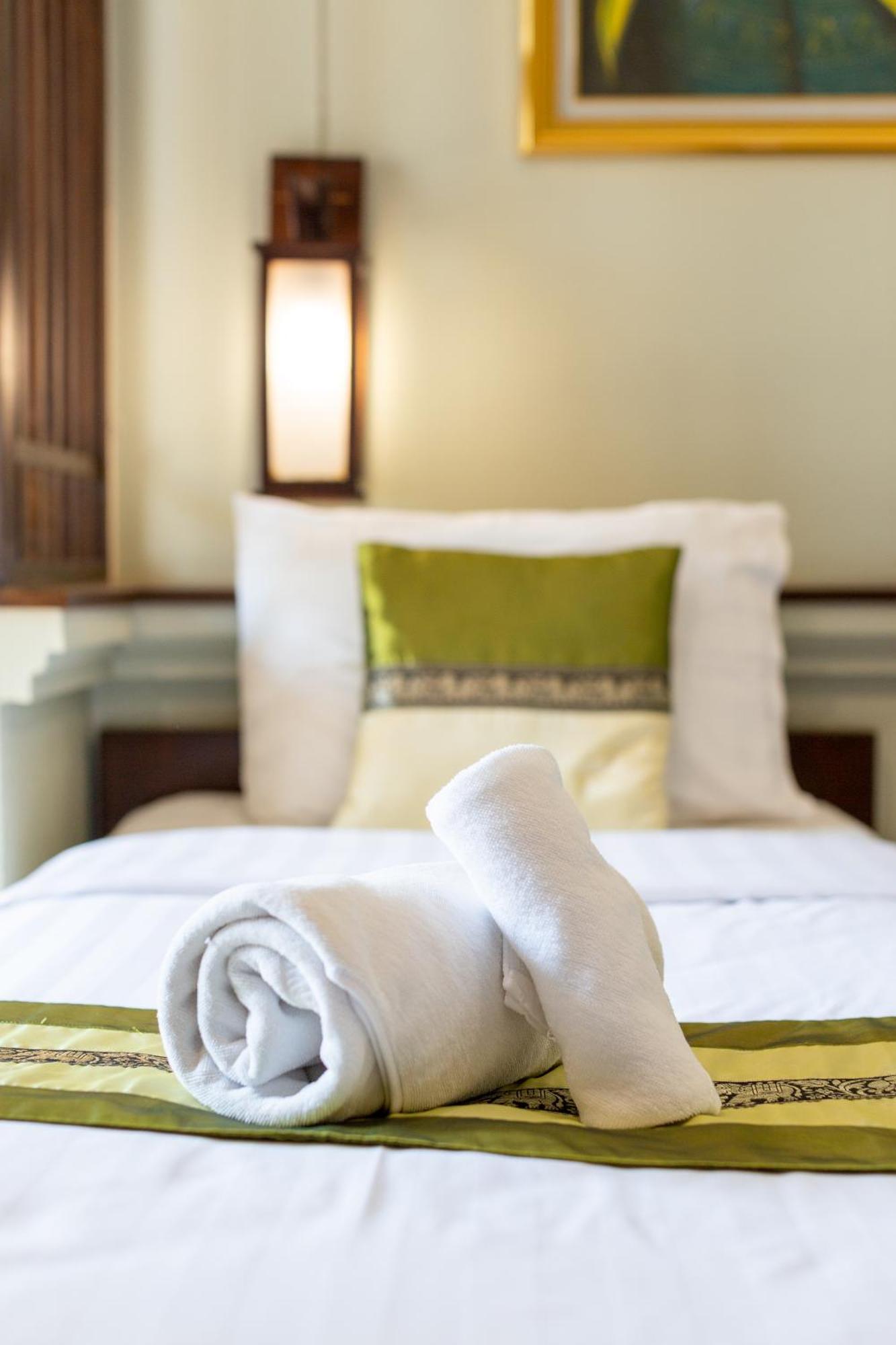 Huen Hug Chiang Mai Hotell Exteriör bild