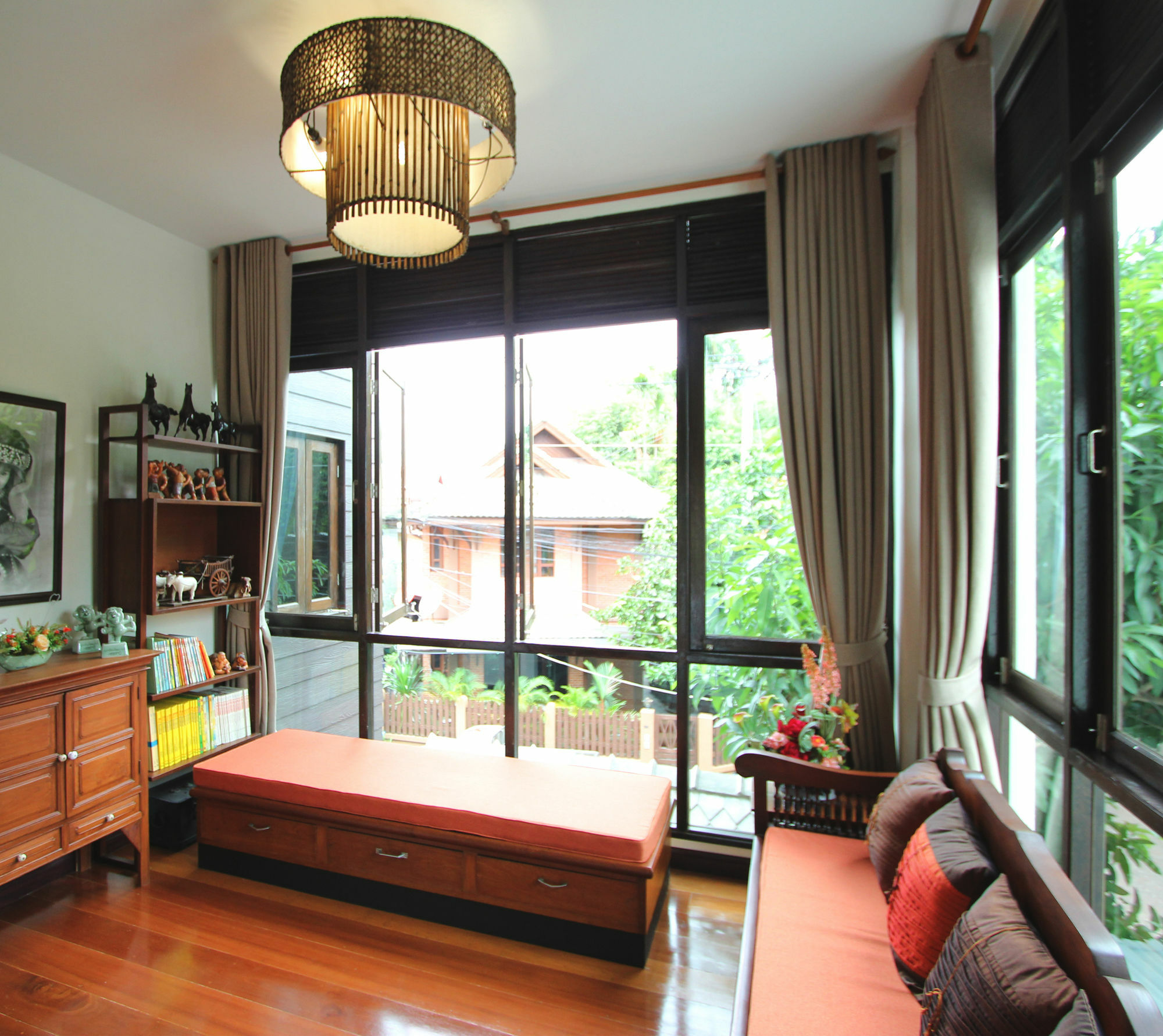 Huen Hug Chiang Mai Hotell Exteriör bild